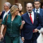 Archivo - Los senadores del PSOE, Susana Díaz y Javier Lambán durante una sesión plenaria, en el Hemiciclo del Senado, a 3 de octubre de 2023, en Madrid (España). (Foto de archivo).