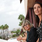 La consellera de Hacienda, Ruth Merino, se ha comprometido con la alcaldesa de Santa Pola, Loreto Serrano, a solucionar la deficiente recepción TDT