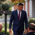 (Foto de ARCHIVO)
El presidente del Gobierno, Pedro Sánchez, durante la firma del acuerdo con los agentes sociales para la flexibilización de las pensiones, en el Complejo de La Moncloa, a 18 de septiembre de 2024, en Madrid (España). El acuerdo, que suscribe el Gobierno con los responsables de CEOE, Cepyme, CCOO y UGT, trata de compatibilizar trabajo con una pensión, que se enmarca en la última parte de la reforma del sistema de pensiones que inició el exministro y ahora gobernador del Banco de España, José Luis Escrivá.

Alejandro Martínez Vélez / Europa Press
18 SEPTIEMBRE 2024;PENSIONES;TRABAJO;FLEXIBILIZACIÓN;ACUERDO
18/9/2024