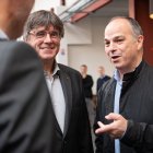 El expresidente de Cataluña, Carles Puigdemont, y el secretario general de Junts, Jordi Turull.