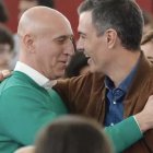 Pedro Sánchez y el alcalde de León, José Antonio Díez