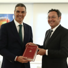 Pedro Sánchez junto a Álvaro García Ortiz, el fiscal general