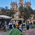 Captura del vídeo de la acampada por la vivienda en Valencia