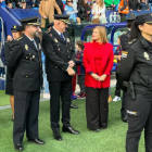 La delegada del Gobierno, Pilar Bernabé, en un acto homenaje a la Policía Nacional en el Ciutat de València, estadio del Levante club del que se confiesa aficionada.