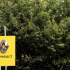 Archivo - Logo de Renault en un concesionario.