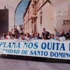 Protesta en favor de la Universidad en Orihuela