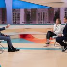 Silvia Intxaurrondo, entrevistando a Pedro Sánchez.