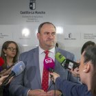 El consejero de Agricultura, Ganadería y Desarrollo Rural, Julián Martínez Lizán.