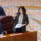 La presidenta de la Comunidad de Madrid, Isabel Díaz Ayuso, interviene durante el pleno en la Asamblea de Madrid