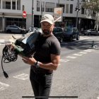 Juanma Badenas hace campaña con un taladro