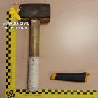 Ingresan en prisión por amenazar con un cúter y un martillo a un menor en Cambre.
