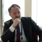 El Comisario Europeo de Energía y Vivienda, Dan Jorgensen, durante una entrevista con la European Newsroom (ENR) en Bruselas (Bélgica).
REMITIDA / HANDOUT por MIRKO PARADISO/EUROPEAN NEWSROOM
18/3/2025