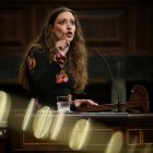 La diputada del PP, Ester Muñoz, durante una sesión plenaria en el Congreso de los Diputados.