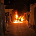 Incendio de un vehículo patrulla de la Guardia Civil en Adra (Almería).

REMITIDA / HANDOUT por AUGC
Fotografía remitida a medios de comunicación exclusivamente para ilustrar la noticia a la que hace referencia la imagen, y citando la procedencia de la imagen en la firma
20/2/2025