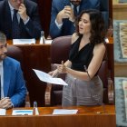 La presidenta de la Comunidad de Madrid, Isabel Díaz Ayuso, interviene en la Asamblea de Madrid