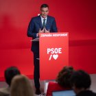 Pedro Sánchez durante la rueda de prensa en la sede del PSOE