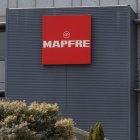 Archivo - Fachada de la sede de Mapfre, a 10 de abril de 2023, en Madrid (España).