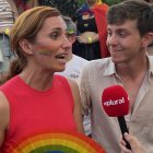 El portavoz adjunto de Más Madrid, Eduardo Rubiño, con Mónica García