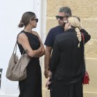 Jose Fernando, Rocio Flores y Gloria Camila en el tanatorio tras la muerte de Michu.