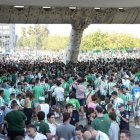 Aficionados del Betis en el estadio de la Cartuja de Sevilla.