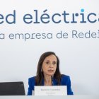 (Foto de ARCHIVO)
La presidenta no ejecutiva de Redeia, Beatriz Corredor; el CEO de Redeia, Roberto García Merino, y la directora general de Operación de Red Eléctrica, Concha Sánchez, ofrecen una rueda de prensa en la sede de Red Eléctrica en Tres Cantos, a 18 de junio de 2025, en Tres Cantos, Madrid (España). Durante su comparecencia, han presentado el informe del operador del sistema eléctrico sobre el incidente del pasado 28 de abril en cumplimiento de la normativa vigente (P.O.9), en la sede de Red Eléctrica, a 18 de junio de 2025, en Tres Cantos, Madrid (España).

Alejandro Martínez Vélez / Europa Press
18/6/2025