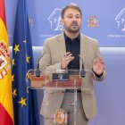 El diputado de Sumar Alberto Ibáñez durante una rueda de prensa.
Eduardo Parra / Europa Press
14/10/2025