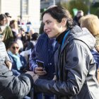 La presidenta de la CAM Isabel Díaz Ayuso, en la plaza de la Almudena