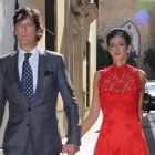 Luis Medina y Clara Caruana en la boda de Victoria de Hohenlohe y Maxime Corneille.