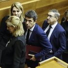 El presidente de la Generalitat Valenciana, Carlos Mazón, a su salida de una sesión plenaria, en Les Corts Valencianes