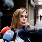 La secretaria de Igualdad del PSOE, Pilar Bernabé, a su llegada a una reunión de la Comisión Ejecutiva Federal del PSOE