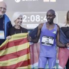 El presidente de Mercadona, Juan Roig con su mujer Hortensia Herrero y María José Catalá en el Maratón de Valencia de 2024