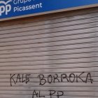Pintada en la sede del PP