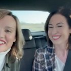 Pilar Alegría con la alcaldesa de Ejea de ruta por Aragón