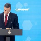 (Foto de ARCHIVO)
El presidente del Gobierno, Pedro Sánchez, durante una rueda de prensa, en el Palacio de la Moncloa, a 15 de diciembre de 2025, en Madrid (España). Sánchez ha hecho balance del curso político y ha presentado el informe periódico de rendición de cuentas ‘Cumpliendo’.

Eduardo Parra / Europa Press
15/12/2025