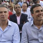 El delegado del Gobierno en Extremadura, José Luis Quintana, y Pedro Sánchez