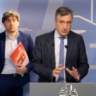 El presidente del EBB del PNV, Aitor Esteban, y el secretario general del PSE-EE, Eneko Andueza.