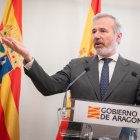 El presidente del Gobierno de Aragón, Jorge Azcón, durante su comparecencia para valorar el acuerdo de Sánchez y Junqueras.