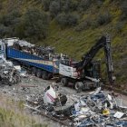 Los últimos restos del Alvia accidentado en Adamuz están siendo retirados