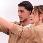 Carlo Costanzia y Mar Flores en "Decomasters" de TVE.