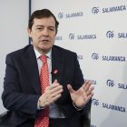 Alfonso Fernández Mañueco, durante su entrevista con Europa Press