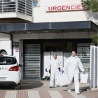 Agentes trabajan en el centro de salud de Benicàssim, a 16 de febrero de 2026, en Benicàssim