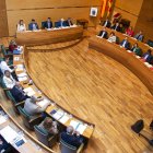 Pleno de la Diputación de Valencia

REMITIDA / HANDOUT por RAQUEL ABULAILA
Fotografía remitida a medios de comunicación exclusivamente para ilustrar la noticia a la que hace referencia la imagen, y citando la procedencia de la imagen en la firma
16/4/2024