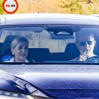 Felipe VI y la Infanta Cristina llegan a la boda de Victoria López Quesada en 2024.