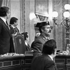 23 FEBRERO 1981 - MADRID, ESPAÑA: El teniente coronel de la Guardia Civil, Antonio Tejero, accede al Congreso de los Diputados durante la segunda votación de investidura de Leopoldo Calvo Sotelo como presidente del Gobierno.