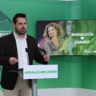 El secretario adjunto de Organización del PSOE-A, Alejandro Moyano, en rueda de prensa en la sede del partido en Sevilla.

REMITIDA / HANDOUT por PSOE-A
Fotografía remitida a medios de comunicación exclusivamente para ilustrar la noticia a la que hace referencia la imagen, y citando la procedencia de la imagen en la firma
10/11/2025