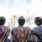 Falleras desde el balcón del Ayuntamiento de Valencia.


REMITIDA / HANDOUT por AYUNTAMIENTO DE VALÈNCIA
Fotografía remitida a medios de comunicación exclusivamente para ilustrar la noticia a la que hace referencia la imagen, y citando la procedencia de la imagen en la firma
11/2/2025