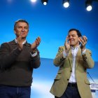 El presidente del Partido Popular, Alberto Núñez Feijóo, y el presidente de la Junta y candidato a la reelección, Alfonso Fernández Mañueco.