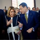 El presidente de la Junta, Juanma Moreno, con la senadora Susana Díaz, durante el acto del Día de Andalucía.