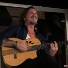 El cantautor, Nolasco, en su presentación de 'Henko'