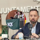 Los concejales de Vox (o Nox) en el Ayuntamiento de Valencia, Cecilia Herrero y Juanma Badenas
